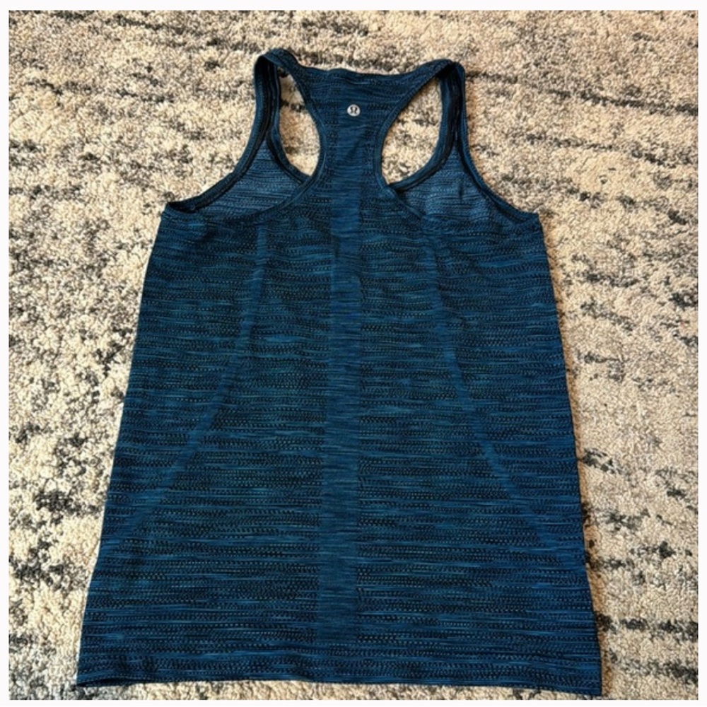COPY - Lululemon Swiftly Tech Racerback Tank Top2.0 navy black